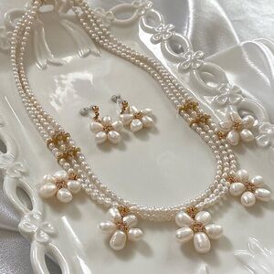 S22-Handmade Multi Laywr Multi Flower Necklace And Earring Set